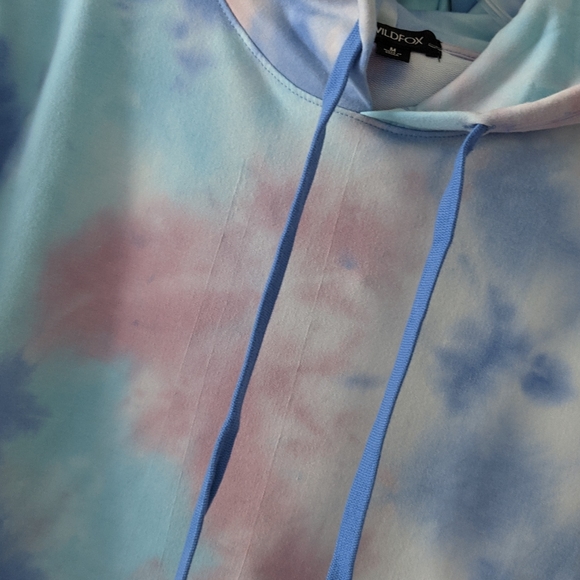 {Wildfox} New Painted Sky Ivy Cropped Sweatshirt - Picture 2 of 5